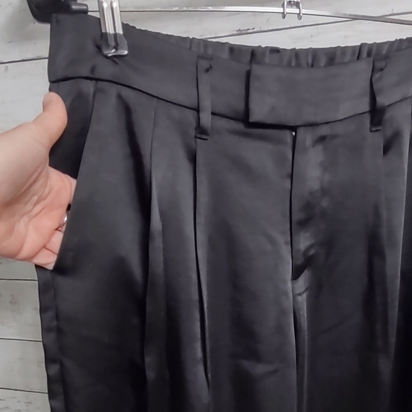 A New Day Silky Black wide Leg Trouser size 6 NWOT - Picture 3 of 9